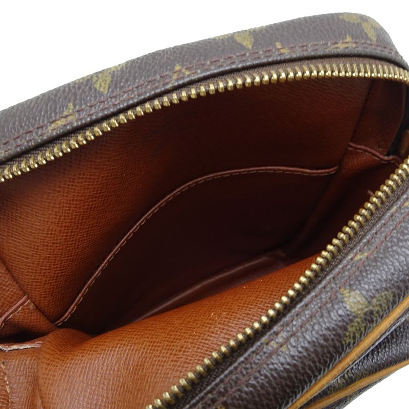Louis Vuitton Shoulder Bag — view 7