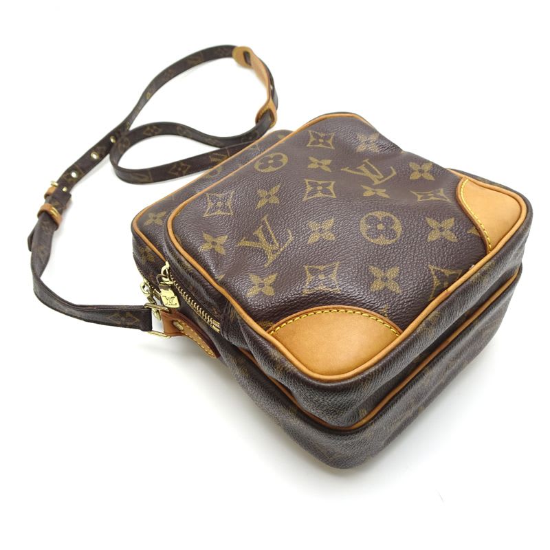 Louis Vuitton Shoulder Bag — view 4