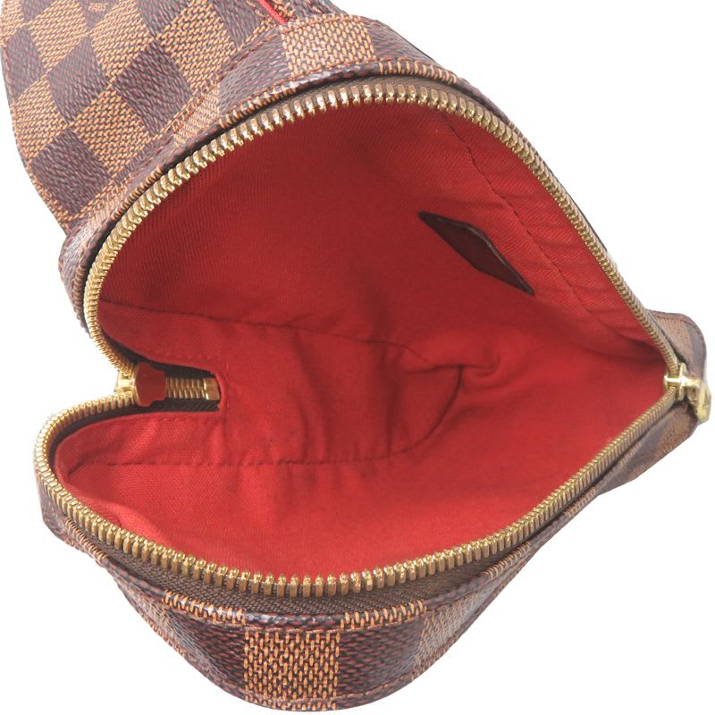 Louis Vuitton Body Bag — view 7