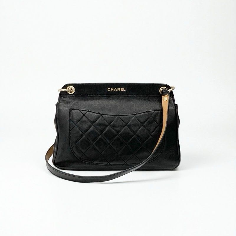 Chanel Bag Shoulder Leather Black Gold Quilted Turn Lock Double