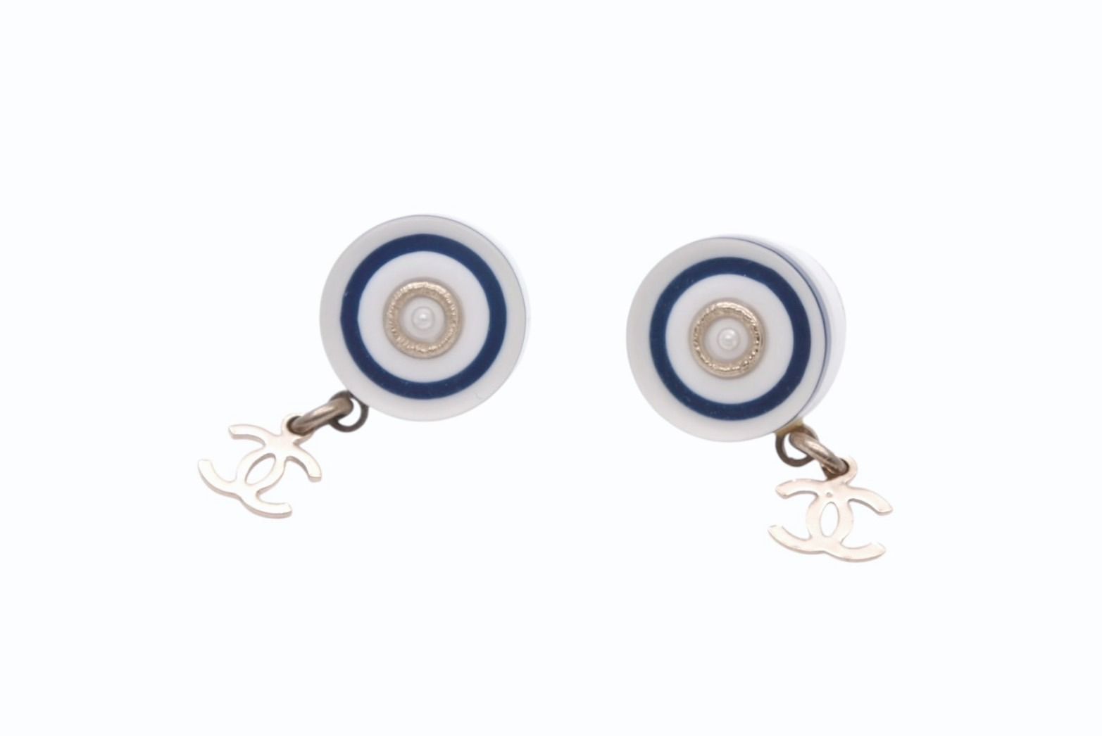 Chanel CC Logo Earrings 05 Pearl Resin Metal