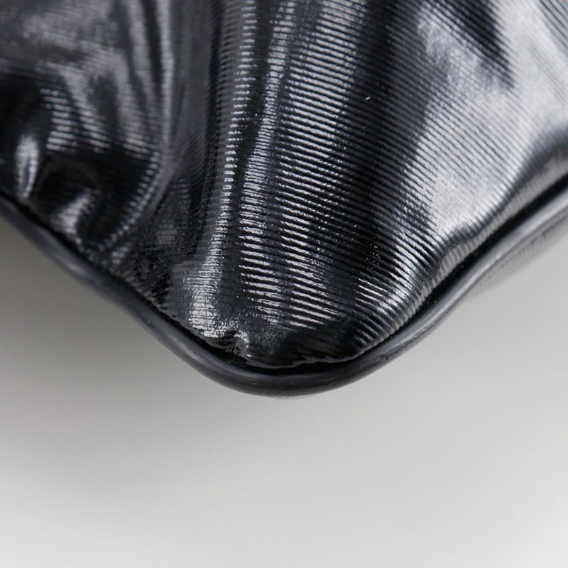 Gucci Cles Store Emblem Black Shoulder Bag — view 4