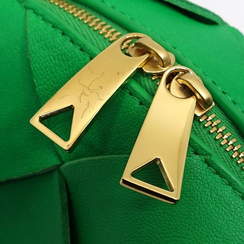 Bottega Veneta Cassette Camera Bag Intrecciato Shoulder RFID — view 8