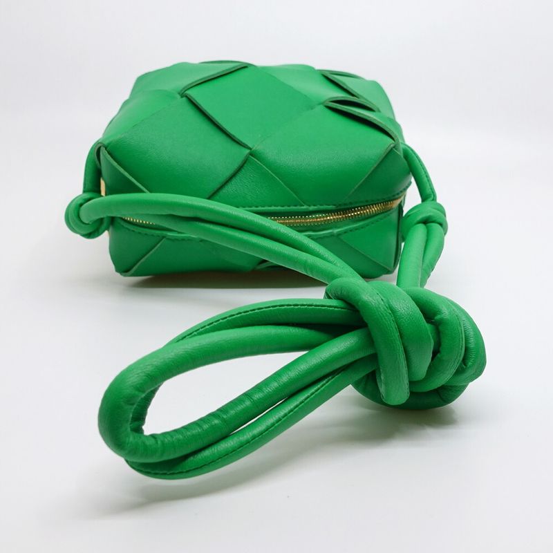 Bottega Veneta Cassette Camera Bag Intrecciato Shoulder RFID — view 4