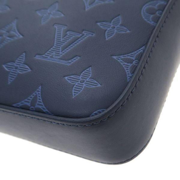 Louis Vuitton Shadow Duo Messenger — view 4