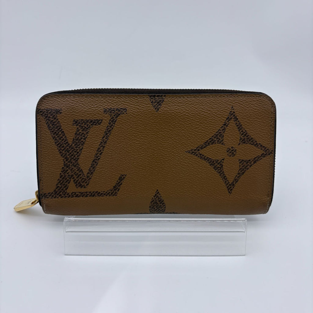 Louis Vuitton Monogram Giant Reverse Zippy Wallet Zip Around — view 3