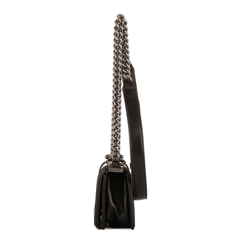 Chanel Unique Piece Boy Garusha Black Skin — view 4
