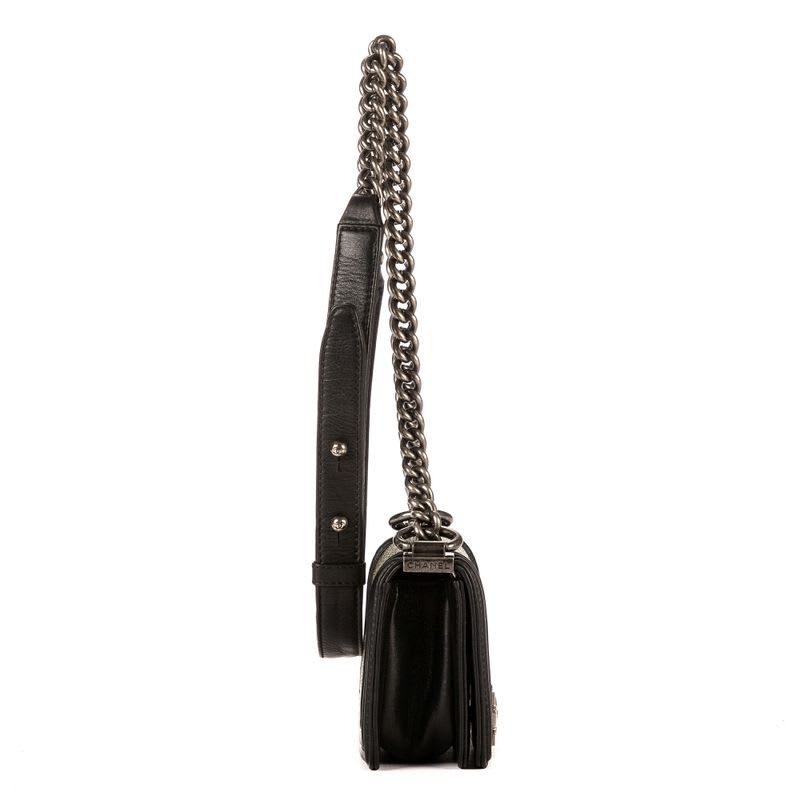 Chanel Unique Piece Boy Garusha Black Skin — view 6