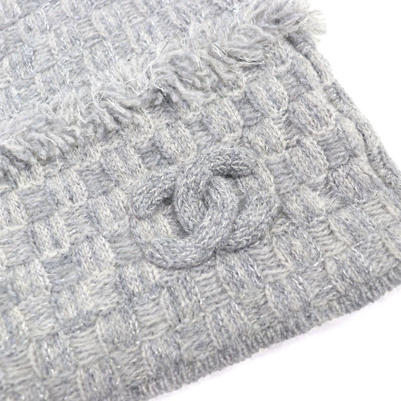 Chanel 16 B Cashmere Coco Mark Fringe Design Lame Thread Beanie Knit Cap — view 7
