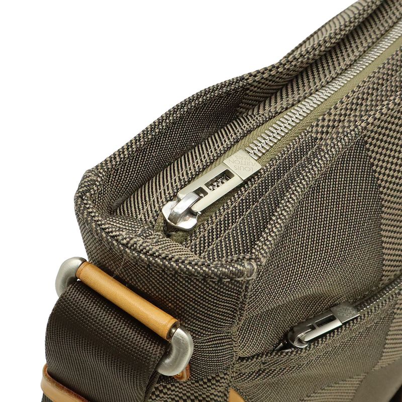 Louis Vuitton Damier Geant Companion Shoulder Bag Crossbody Tail — view 4