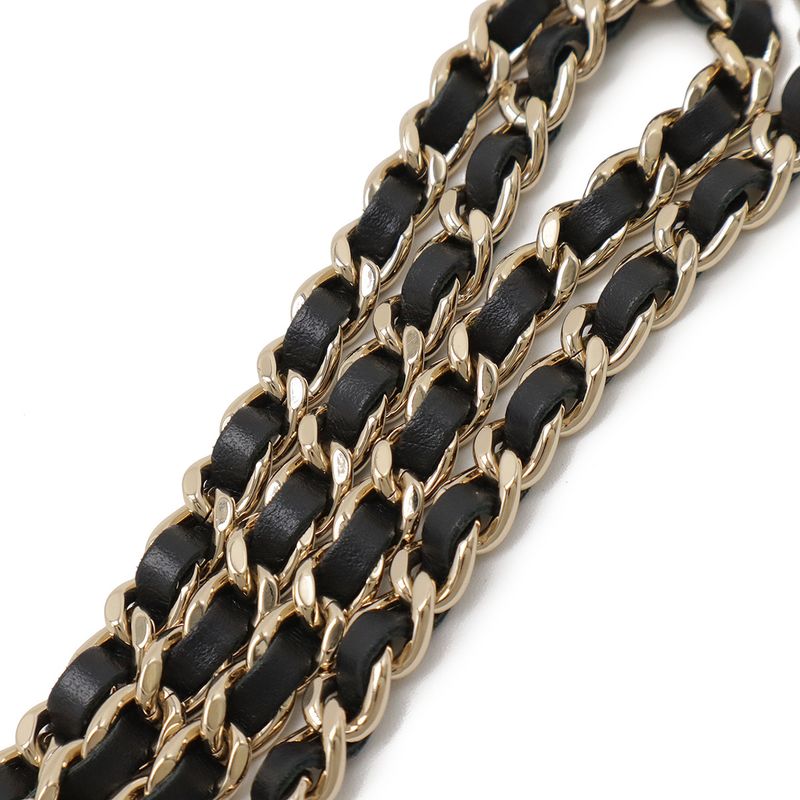 Chanel Round Chain Shoulder Pochette Shape Houndstooth Tweed Shearling Ivory — view 5