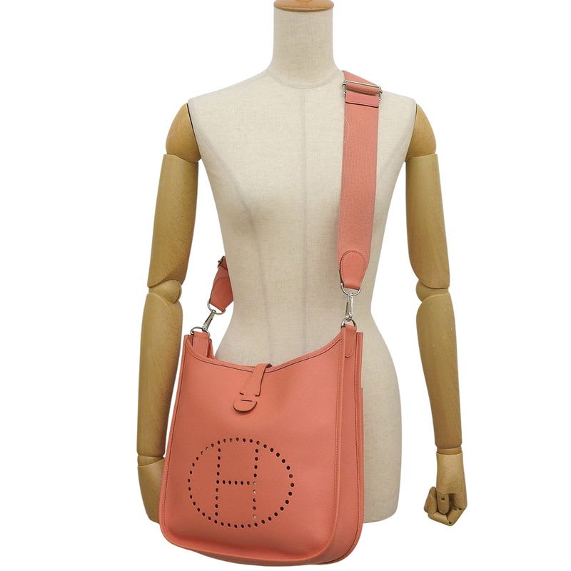 Hermes Evelyne III Shoulder Bag — view 8