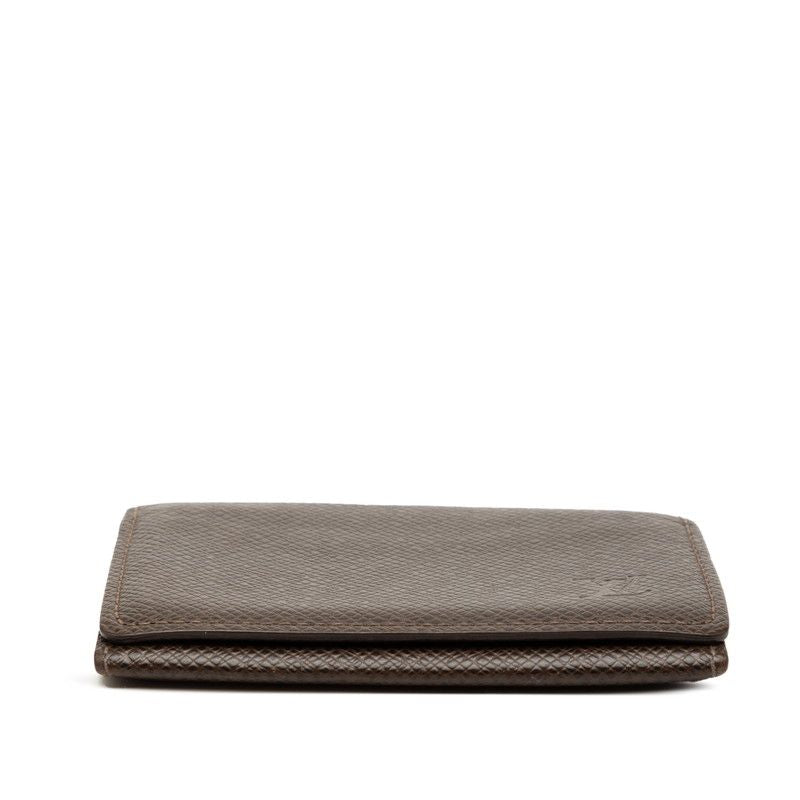 Louis Vuitton Taiga Anvelop Carte de Visite Grizzly Dark Brown Leather — view 3