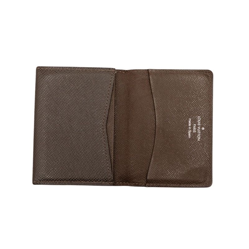 Louis Vuitton Taiga Anvelop Carte de Visite Grizzly Dark Brown Leather — view 4