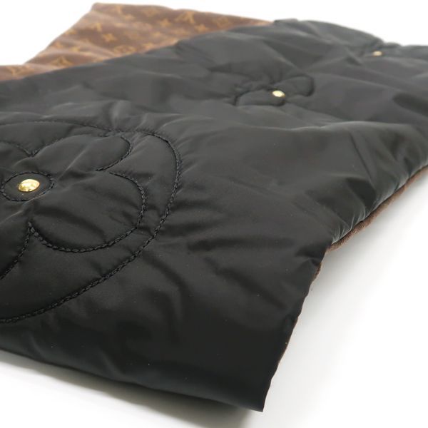 Louis Vuitton Echarpe Pillow Monogram Muffler 2021 Reversible Nylon Silk Scarf — view 8