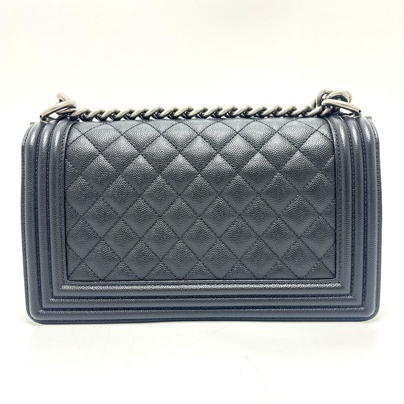 Chanel Shoulder Bag Boy 25 Caviar Leather Black — view 2