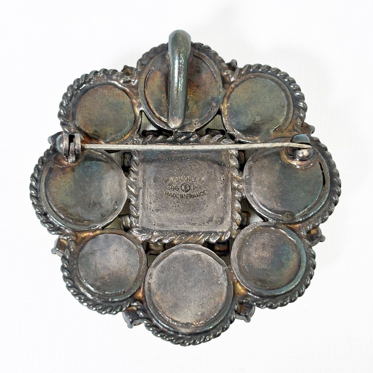 Chanel Vinte Gibrochi Brooch — view 6