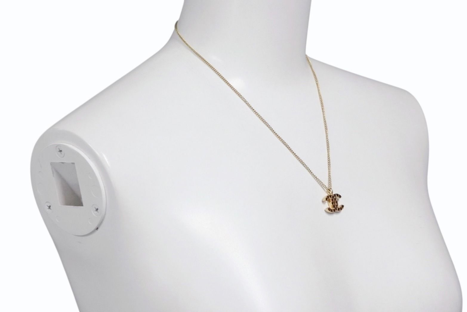 Chanel CC Logo Necklace 01 43.5 Metal Rhinestone Gold Black — view 8