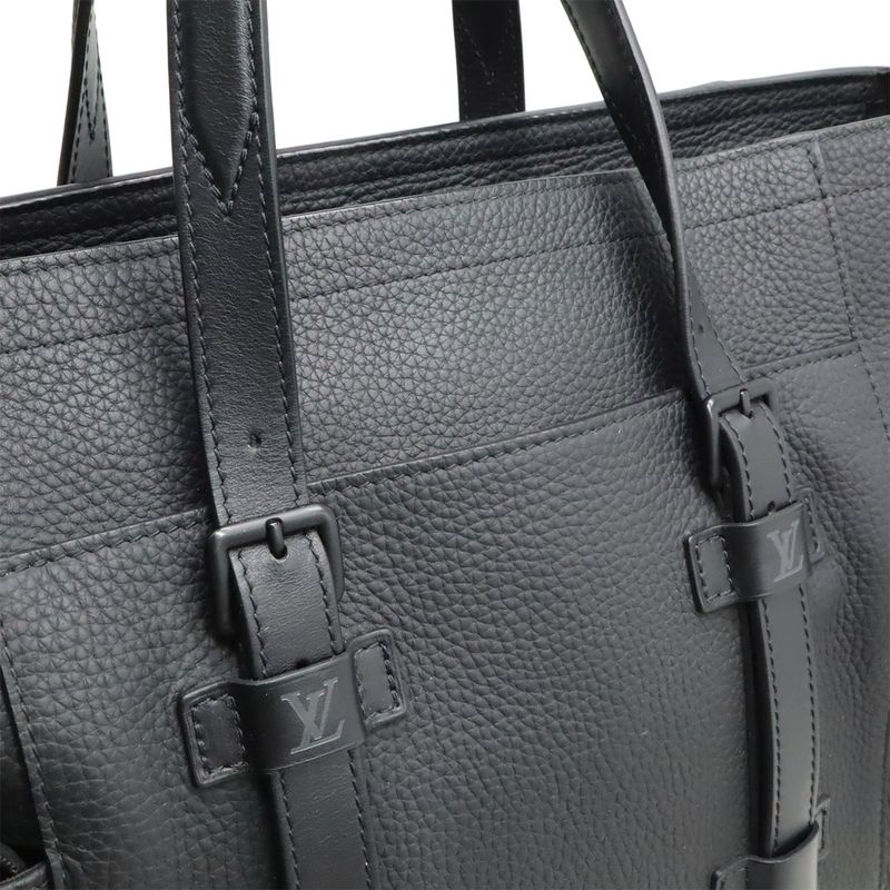 Louis Vuitton Christopher Tote Bag 2-Way Shoulder Crossbody Taurillon — view 9