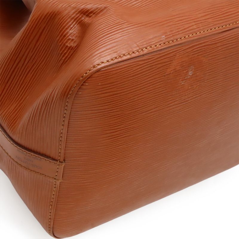 Louis Vuitton Epi Petit Noe Drawstring Shoulder Bag — view 3