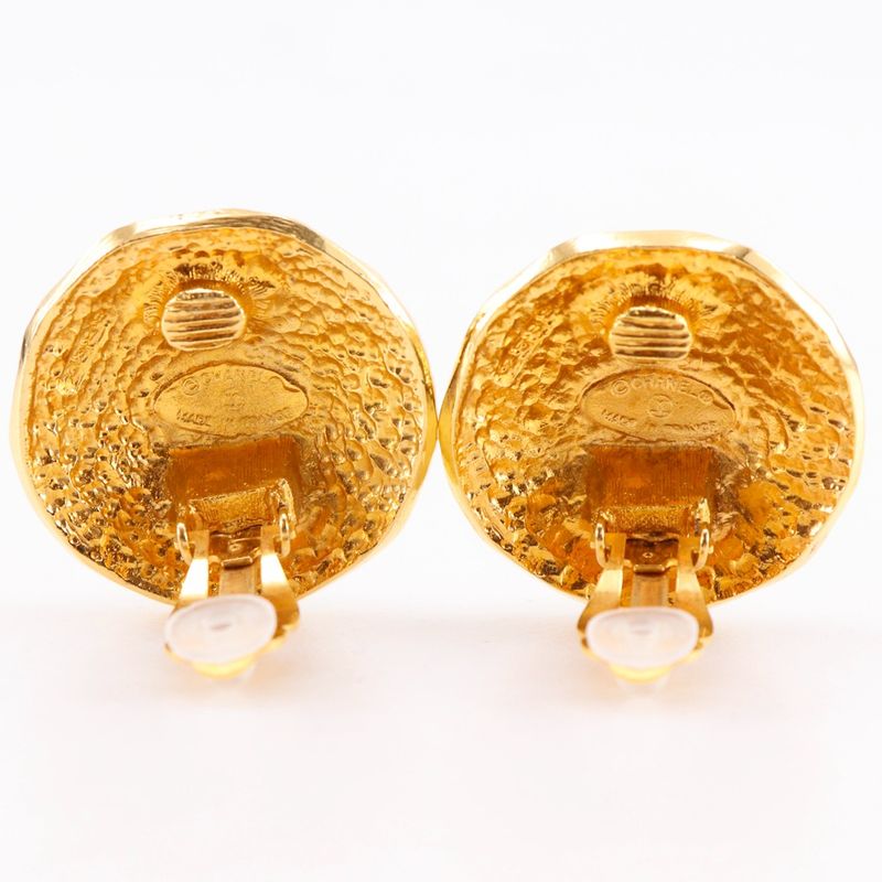 Chanel 31 rue Cambon Vintage Gold Plated 23.0 g Earrings — view 5