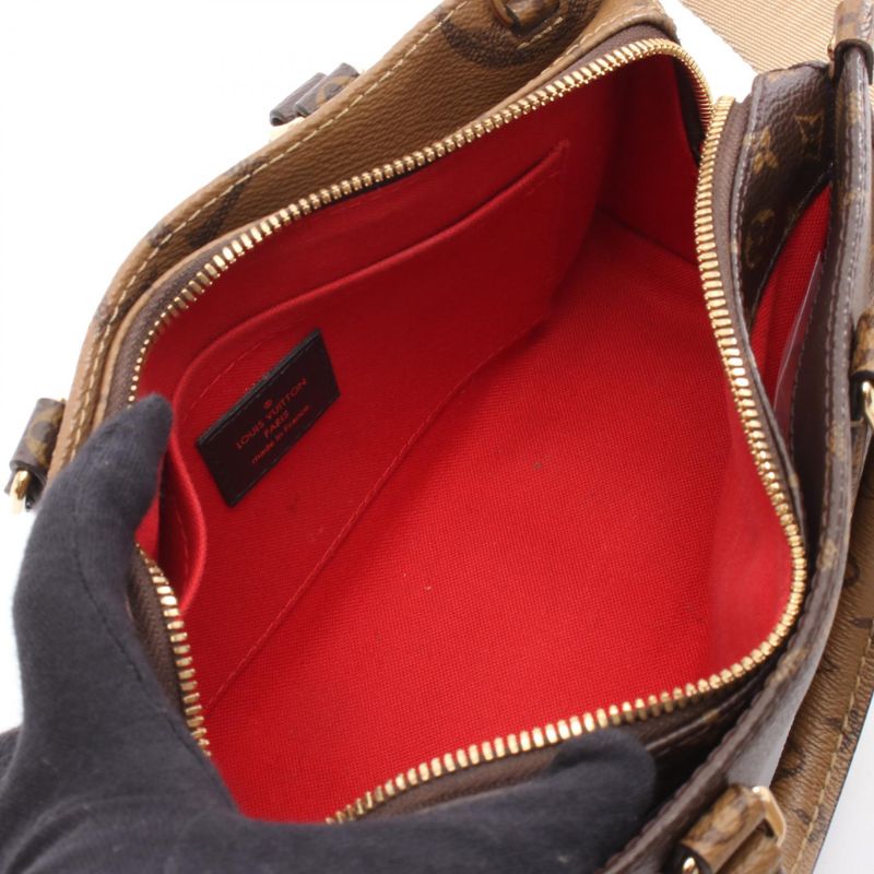 Louis Vuitton Handbag On The Go EW Monogram Giant Reverse — view 3