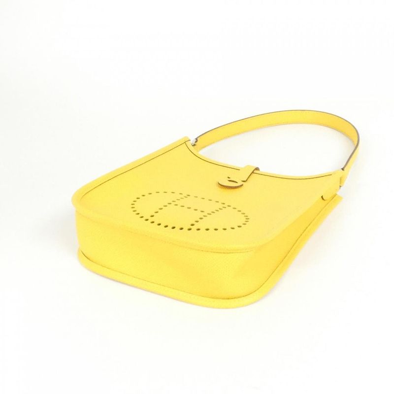 Hermes Evelyne 16 cm ck Shoulder Bag Vintage — view 3