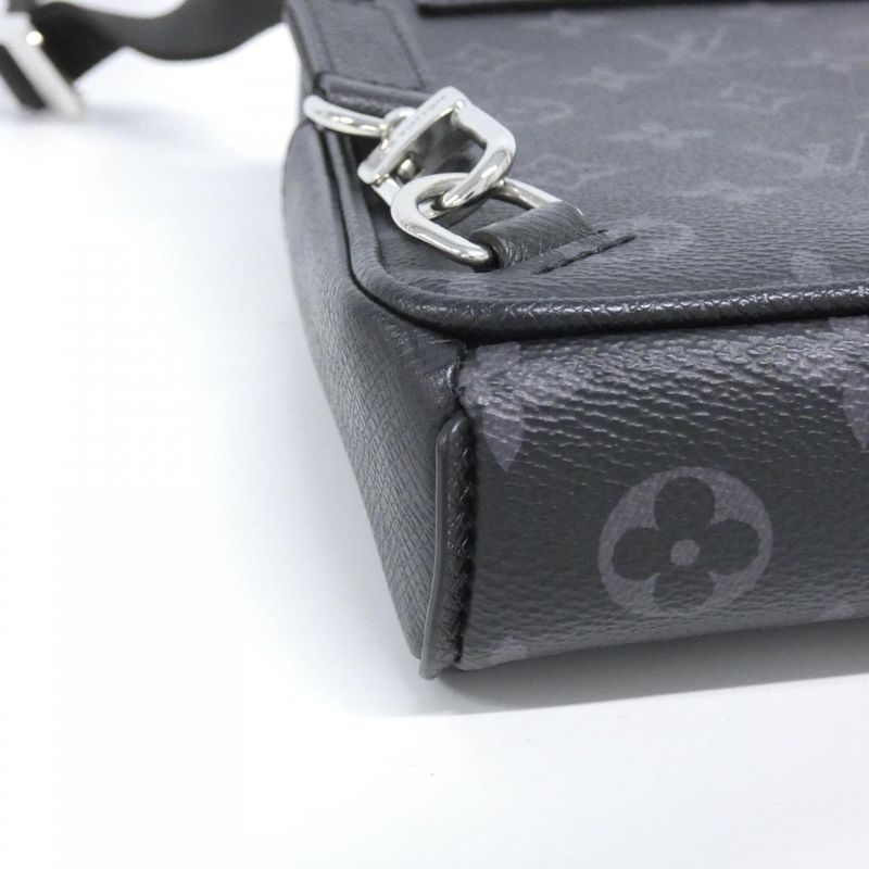 Louis Vuitton Taiga Llama Outdoor Sling Bag Shoulder — view 4