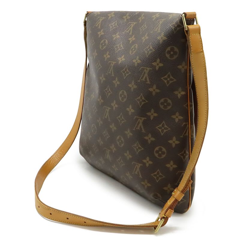 Louis Vuitton Monogram Musette Shoulder Bag Crossbody — view 4