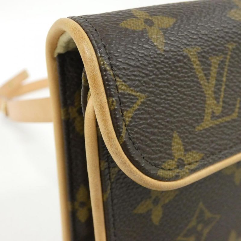 Louis Vuitton Monogram Pochette Florentine XS Waist Bag — view 5