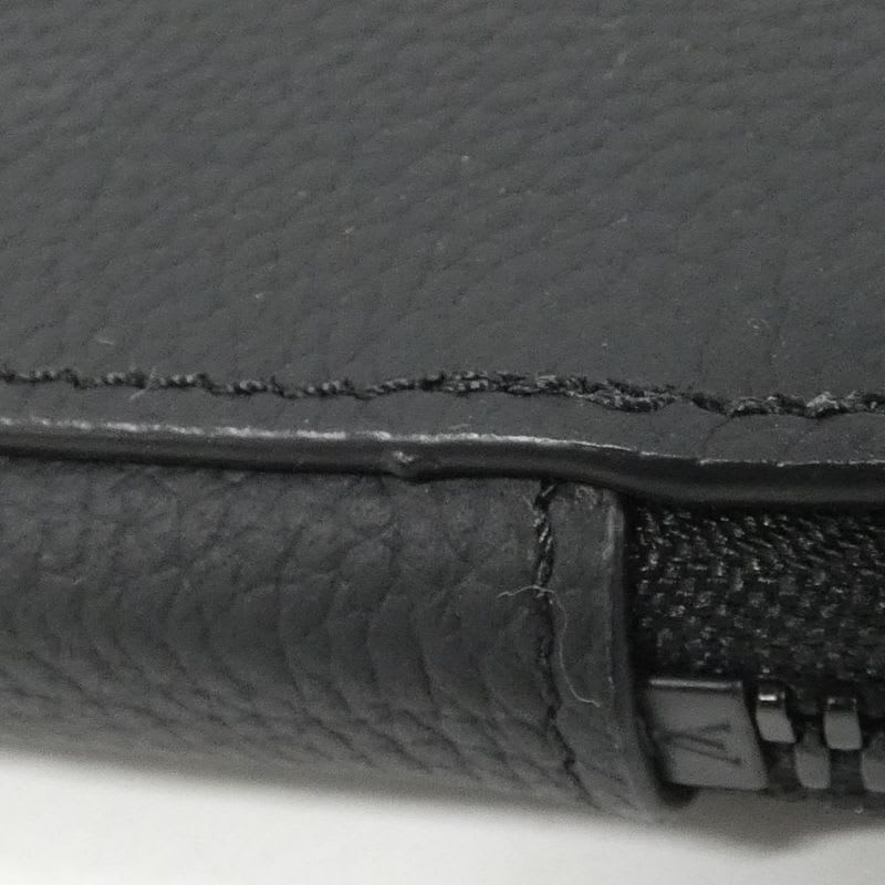 Louis Vuitton Aerogram Phone Pouch Shoulder Bag — view 4
