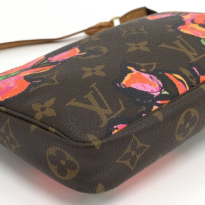 Louis Vuitton Pochette Accessories Pouch Monogram Rose — view 4
