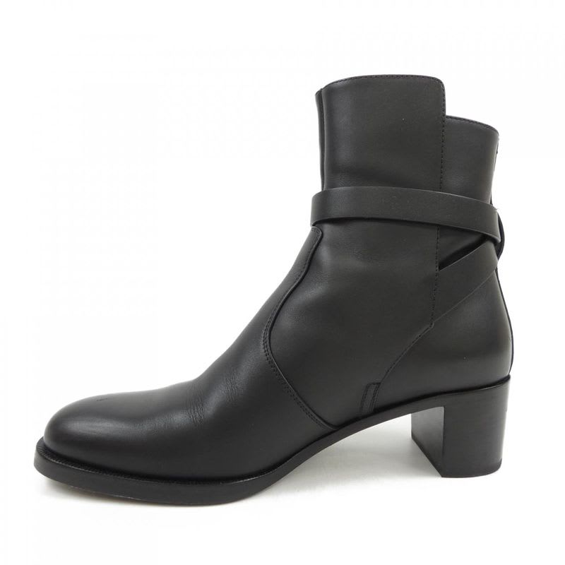 Hermes Frenchie Kelly Buckle Z Boots — view 2