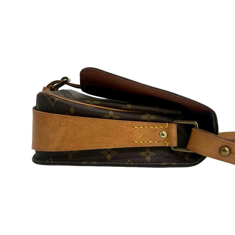 Louis Vuitton Cartesier MM Monogram Pattern Leather — view 6