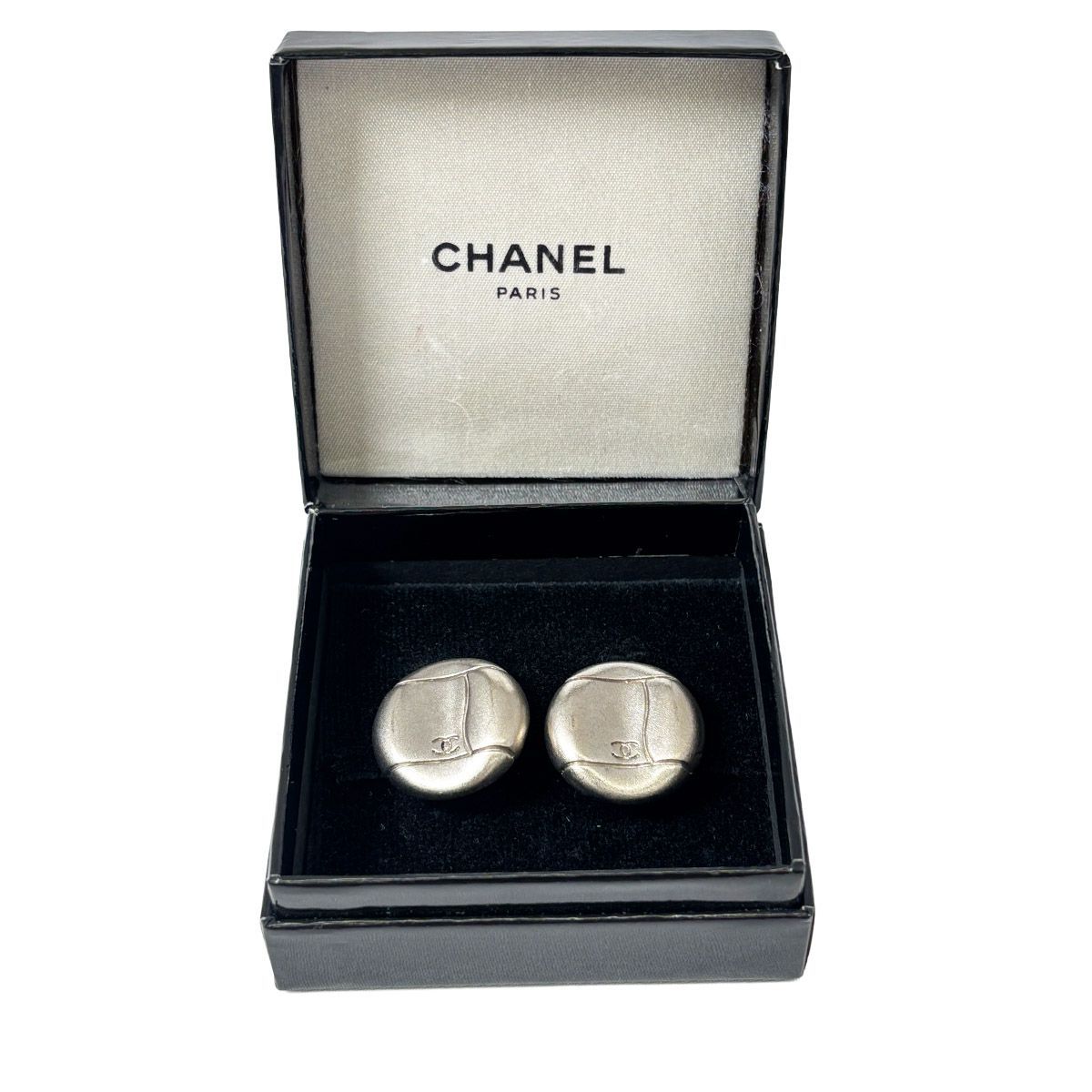 Chanel CC Logo Earrings Metal Silver — view 9