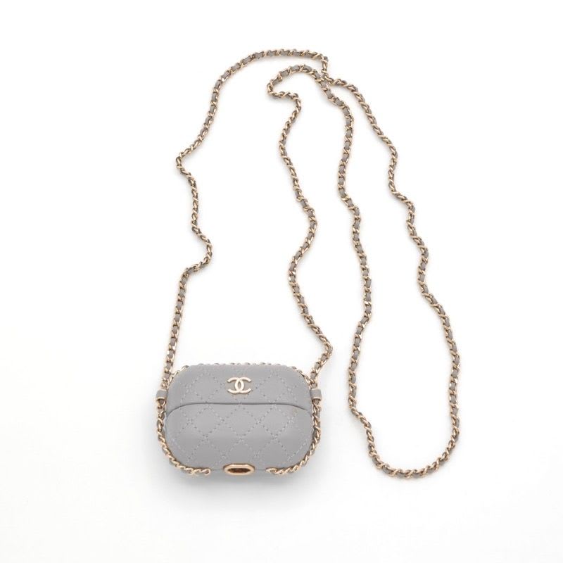 Chanel Airpods Case Charm Lambskin Coco Mark Quilted Chain Gray — view 2