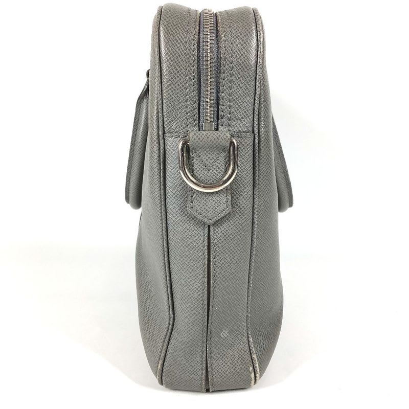 Louis Vuitton Business Bag Porte Documents Voyage PDV Taiga Leather