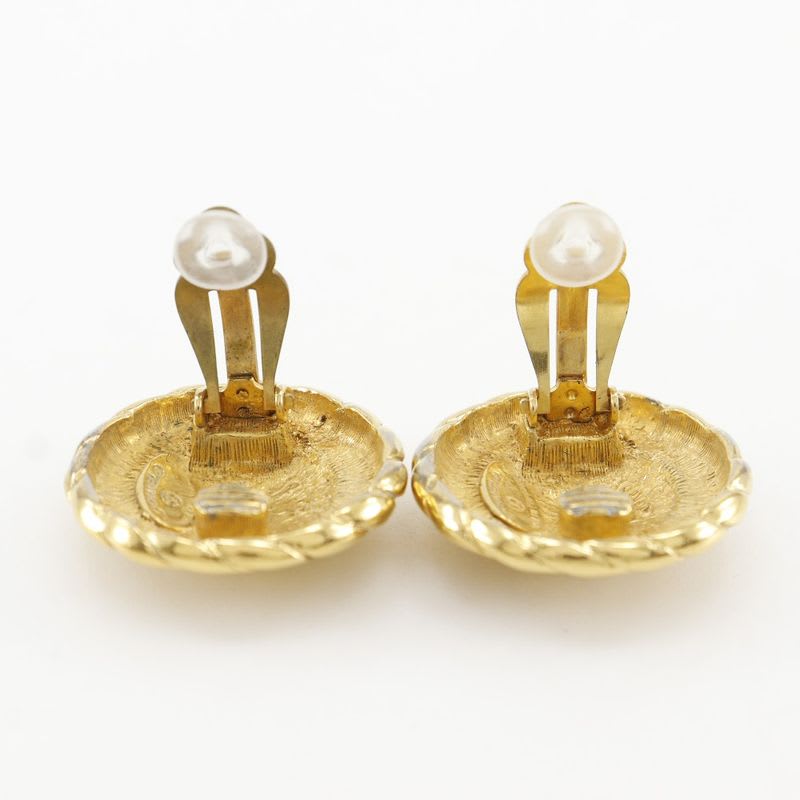 Chanel Coco Mark Vintage Gold Plated 22.8 g Earrings — view 6