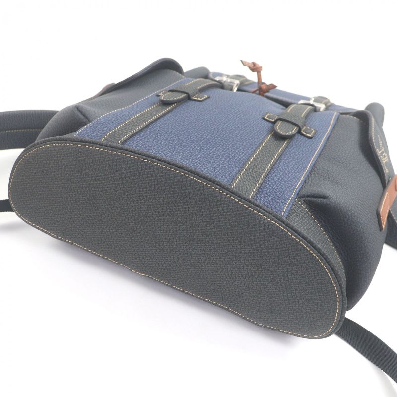 Louis Vuitton Fall Collection Christopher PM Taurillon Leather Denim Interior — view 8