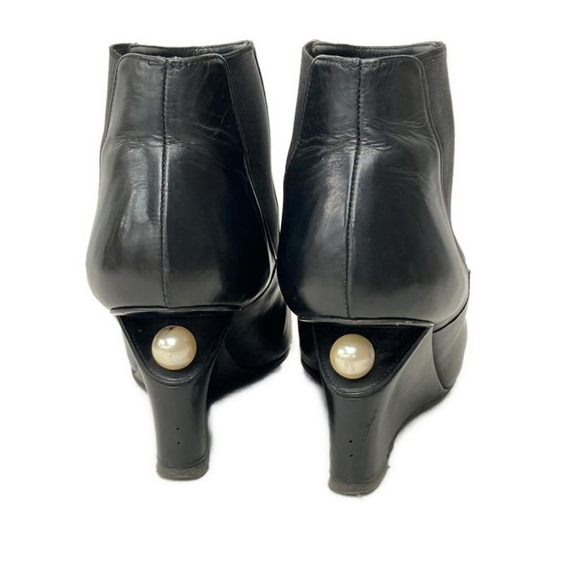 Chanel Short Boots Black Side Gore — view 3