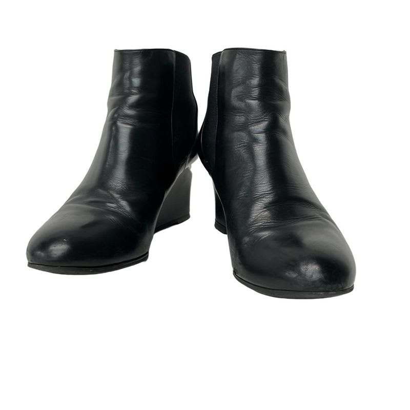 Chanel Short Boots Black Side Gore — view 2