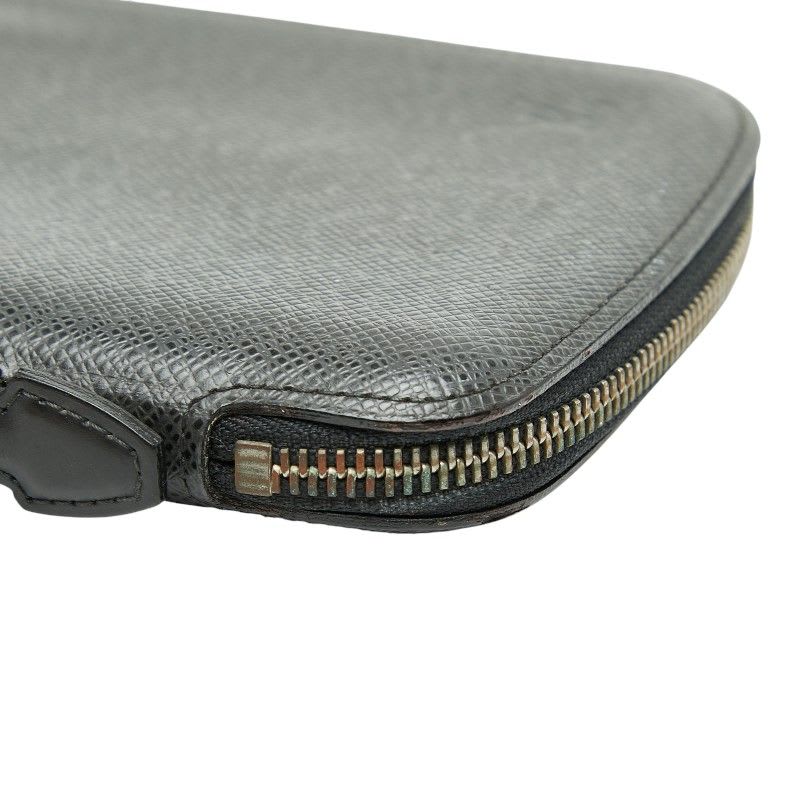 Louis Vuitton Taiga Organizer Ator Round Zipper Long Wallet Travel Case — view 5