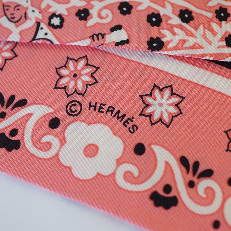 Hermes Scarf Twilly Peuple DU VENT People Of The Wind 100% Silk Pink — view 5