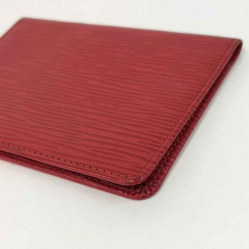 Louis Vuitton Porto 2 Cult Vertical Pass Case Epi Castilian Red — view 6