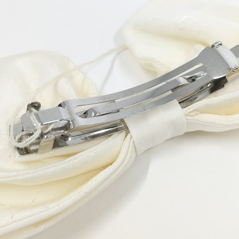Chanel Barrette Ribbon Coco Mark White — view 5
