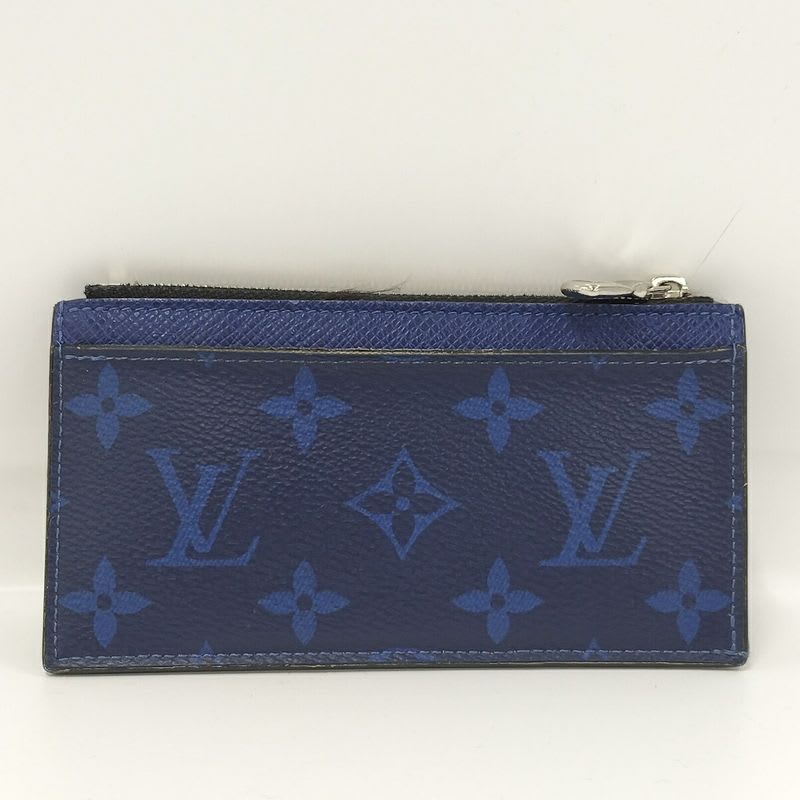 Louis Vuitton Coin Card Holder Taiga Llama — view 3