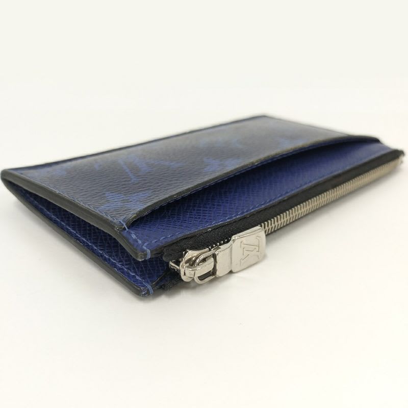 Louis Vuitton Coin Card Holder Taiga Llama — view 4