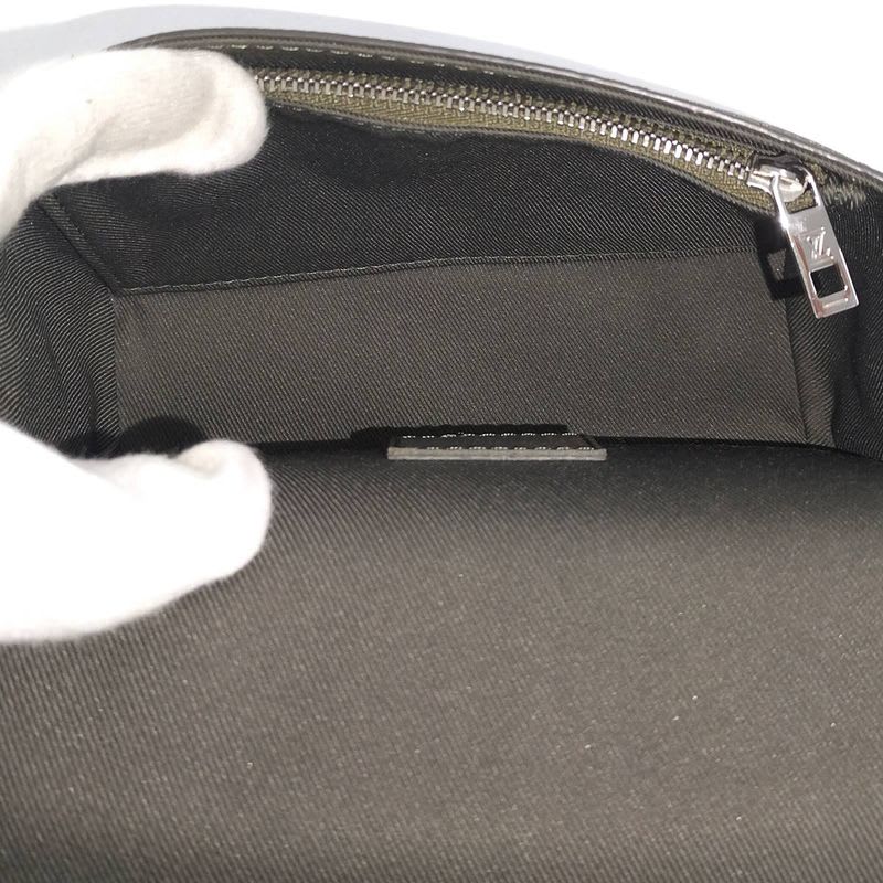 Louis Vuitton Aerogram Fastline Wearable Wallet — view 8