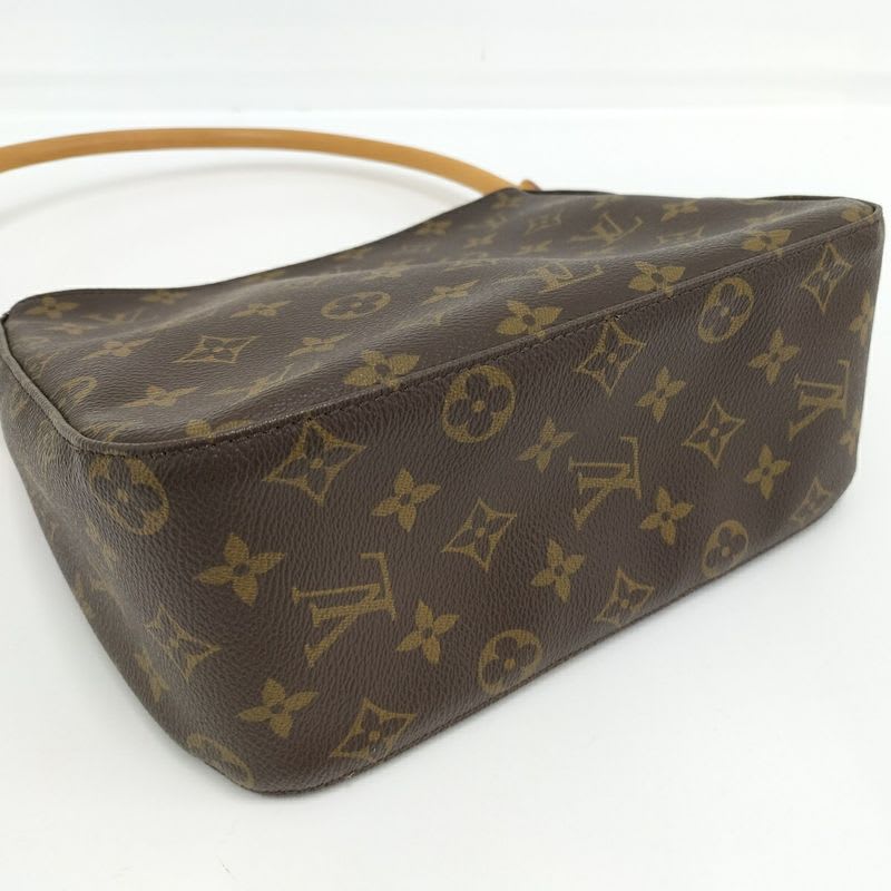 Louis Vuitton Looping MM Shoulder Bag Monogram