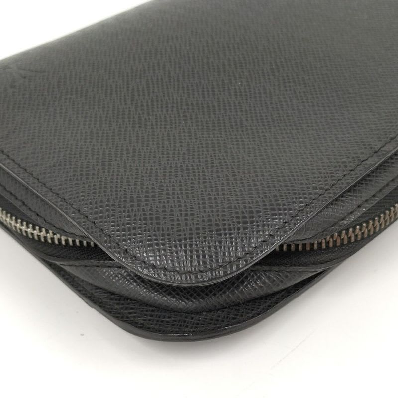 Louis Vuitton Baikal Second Bag Taiga Ardoise — view 8